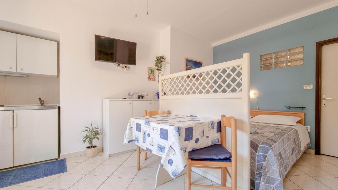Alma One Apartment Novigrad  Bagian luar foto