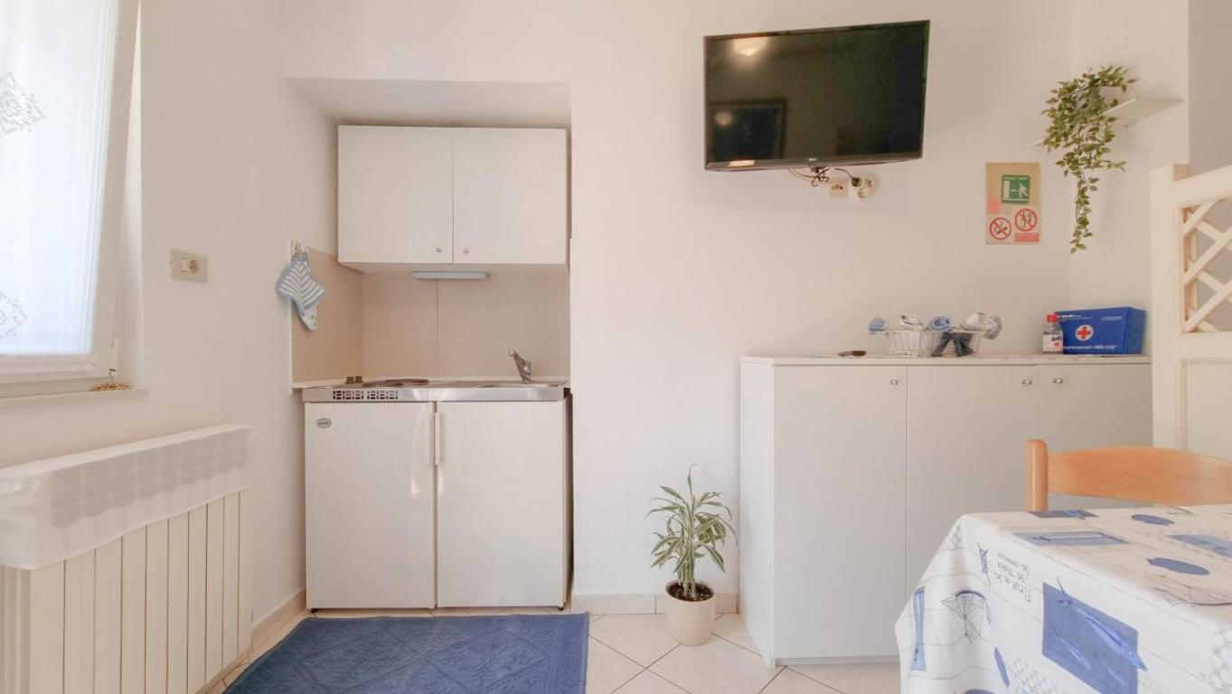 Alma One Apartment Novigrad  Bagian luar foto